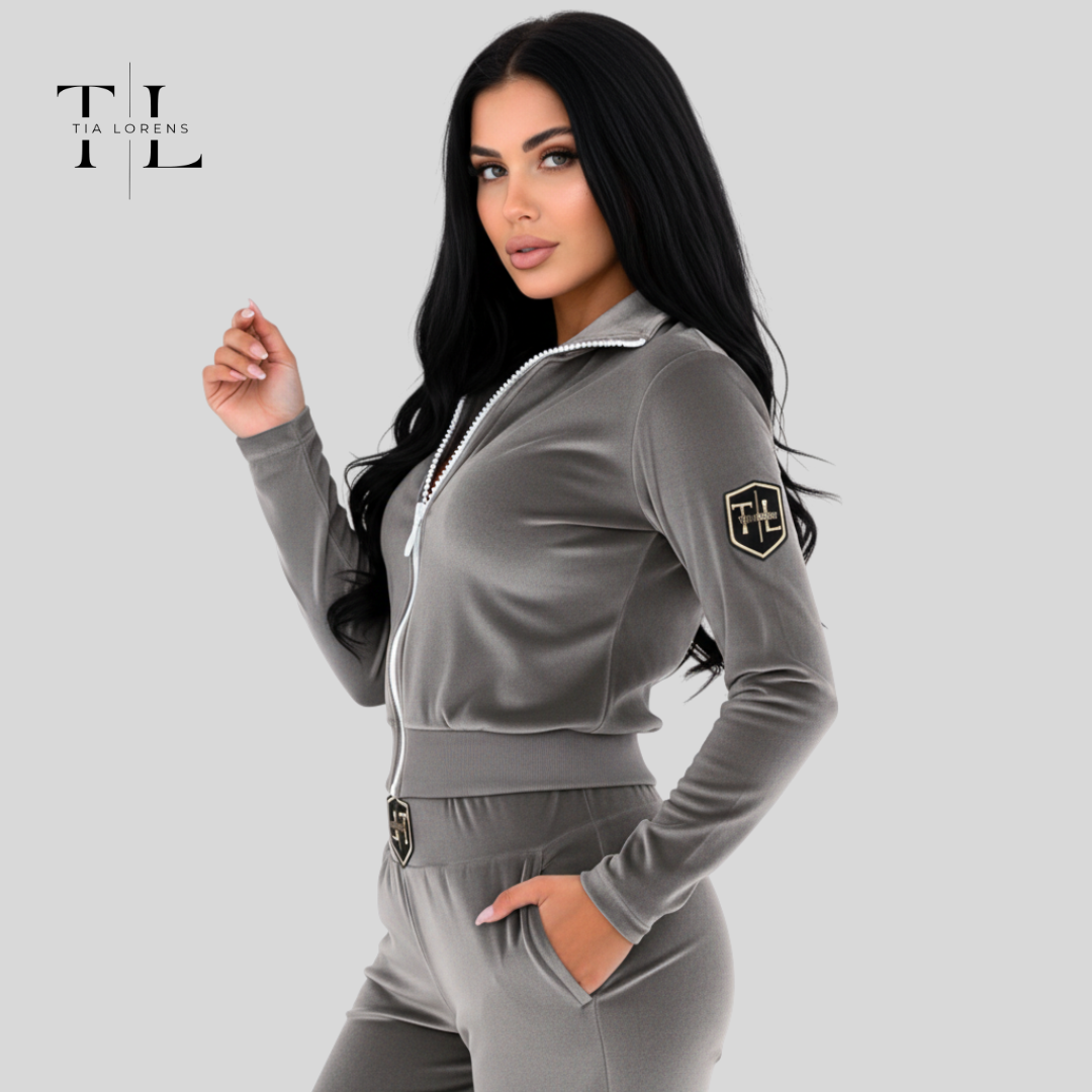 Tia Lorens Grey Plush