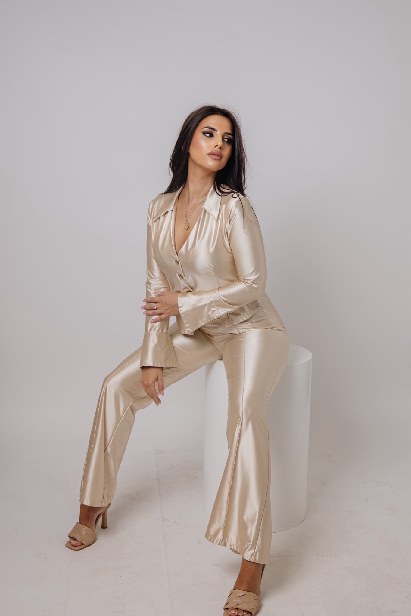 Tia Lorens Satin Set – Champagne Beige – 6
