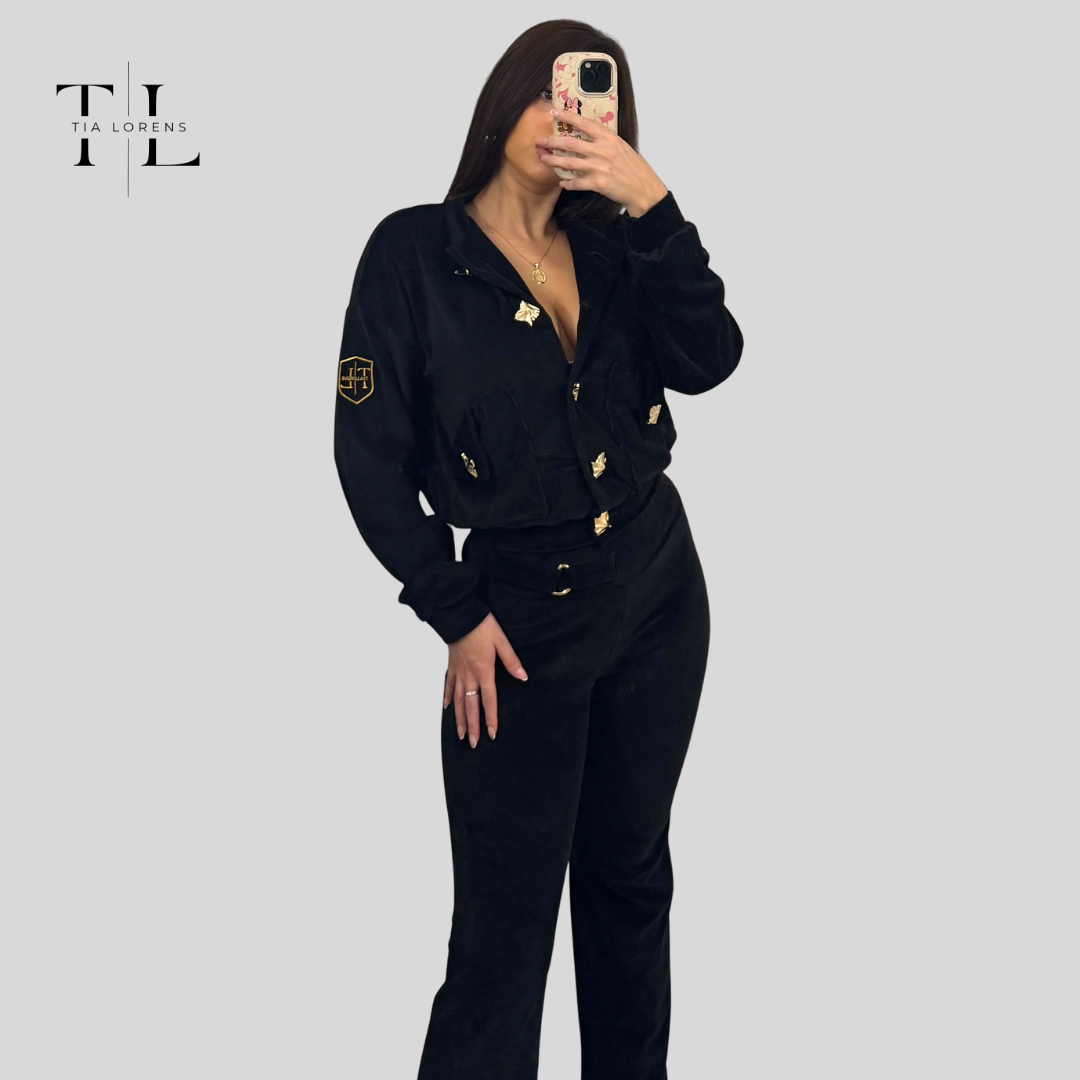 Tia Lorens Velvet Luxe Plush Set – Black