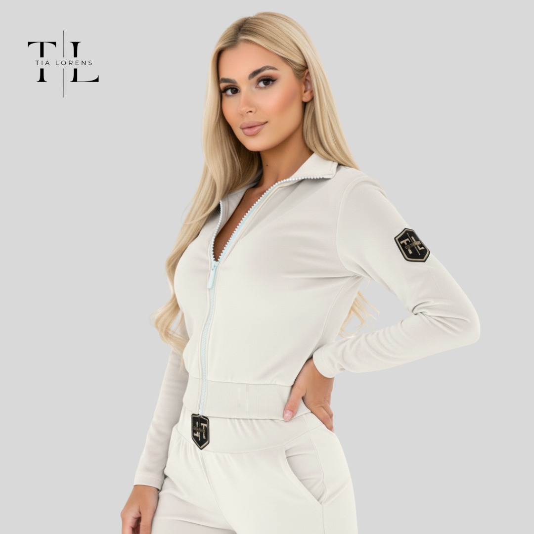 Tia Lorens White Plush