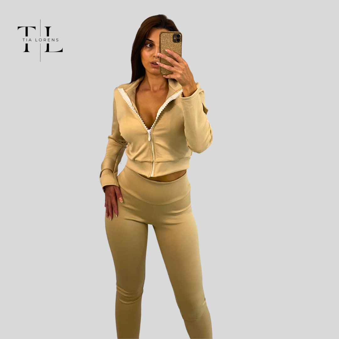 Tia Lorens Beige Allure