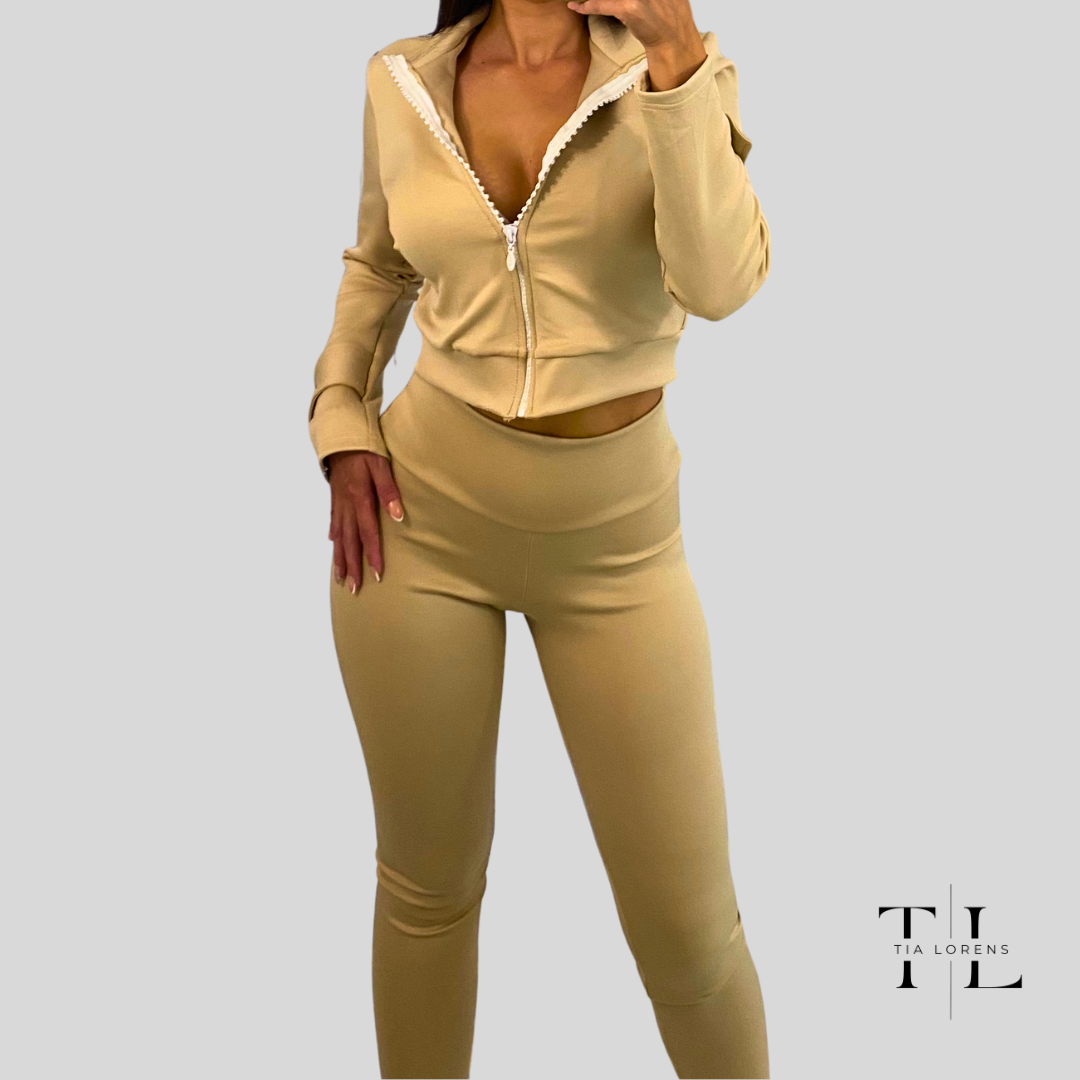 Tia Lorens Beige Allure