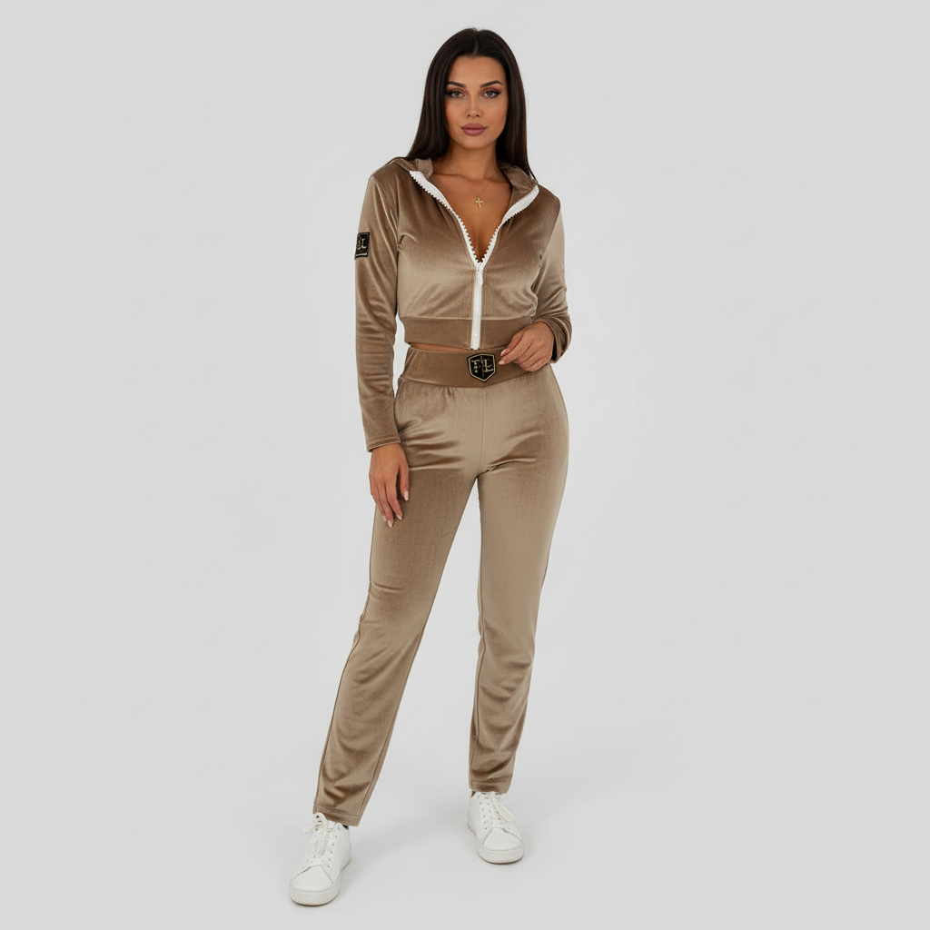 Tia Lorens Gold Luxe Plush