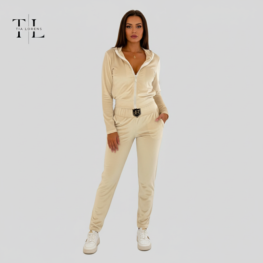 Tia Lorens Light Beige Luxe Plush